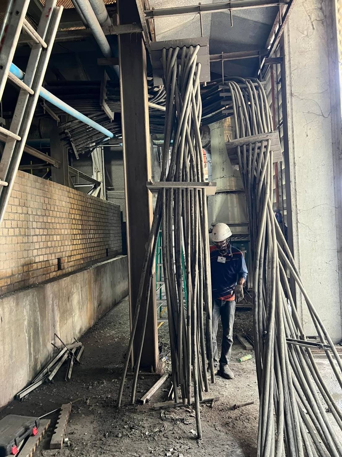 สายไฟและระบบไฟฟ้าโรงงาน